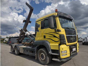 Multibasculante camión MAN TGX 26.480 6x2 Vak koukkulaite: foto 2 Multibasculante camión MAN TGX 26.480 6x2 Vak koukkulaite: foto 2