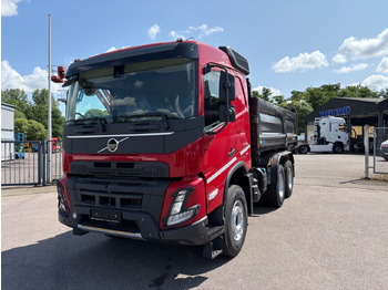Volquete camión VOLVO FMX 500