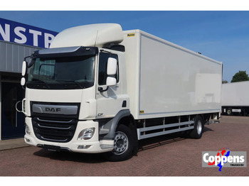 Camión caja cerrada DAF CF 290