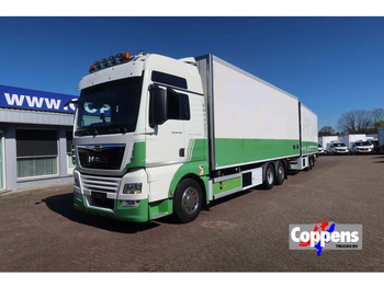 Camión caja cerrada MAN TGX 26.400