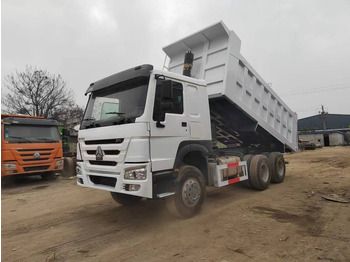 Volquete camión SINOTRUK HOWO