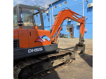 Excavadora de cadenas DOOSAN DH55