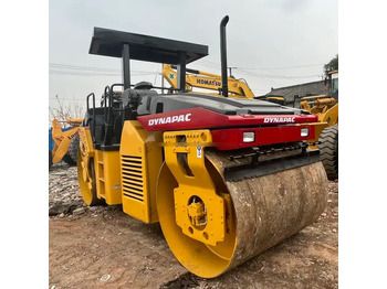 Apisonadora de asfalto High Quality Used Industrial Compactor Machine Dynapac Cc 422 Hydraulic Vibrating Road Roller For Sale With High Quality: foto 2 Apisonadora de asfalto High Quality Used Industrial Compactor Machine Dynapac Cc 422 Hydraulic Vibrating Road Roller For Sale With High Quality: foto 2