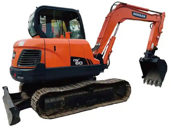 Excavadora de cadenas Used doosan 6ton dx60 excavator on sale in stock: foto 2