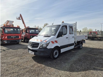 Volquete camión Mercedes-Benz Tipper: foto 3