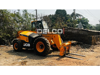 Manipulador telescópico nuevo JCB 530-70: foto 4