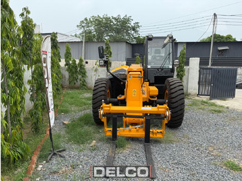 Manipulador telescópico nuevo JCB 540-70: foto 4