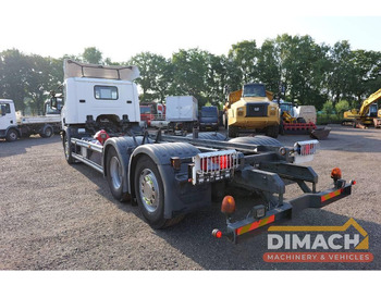 Chasis camión Scania P230 P 230 Euro 5 6x2*4 TOP!! Retarder right hand steer: foto 2