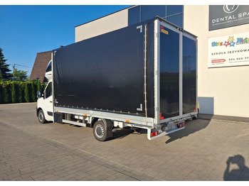 Furgoneta con caja de lona RENAULT Master
