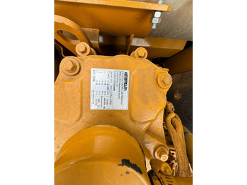 Excavadora de cadenas CAT 324 D L: foto 4