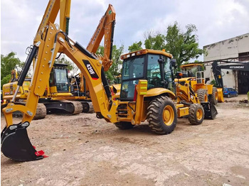 Retroexcavadora CATERPILLAR 420F