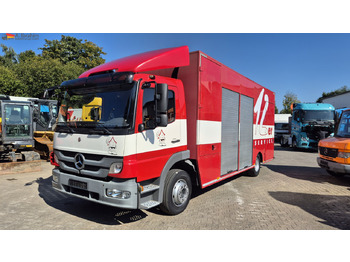 Camión caja cerrada MERCEDES-BENZ
