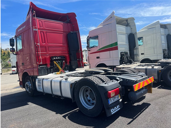 Cabeza tractora DAF XF 105 460: foto 4
