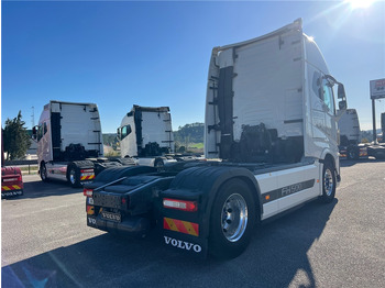 Leasing financiero de Volvo FH500/RETARDER/PCOOL leasing Volvo FH500/RETARDER/PCOOL: foto 4