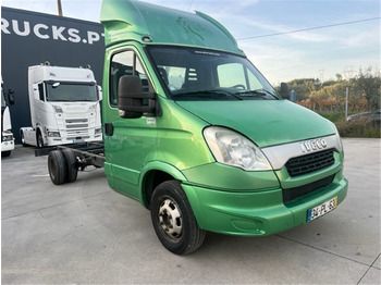 Vehículo comercial ligero Iveco 35C17: foto 2 Vehículo comercial ligero Iveco 35C17: foto 2