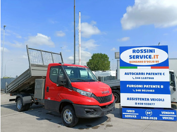 Volquete furgoneta IVECO Daily 35c12