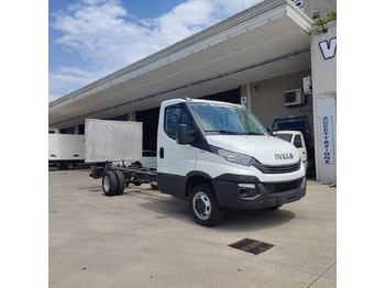 Vehículo comercial ligero IVECO Daily 35c14