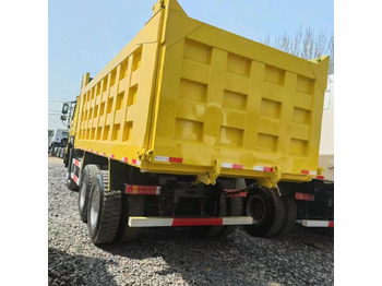 Volquete camión SINOTRUK HOWO