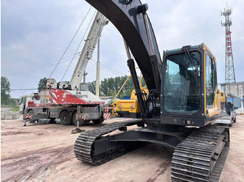Excavadora de cadenas Volvo EC240: foto 3