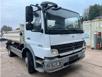 Volquete camión MERCEDES-BENZ