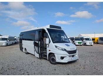 Minibús IVECO Daily