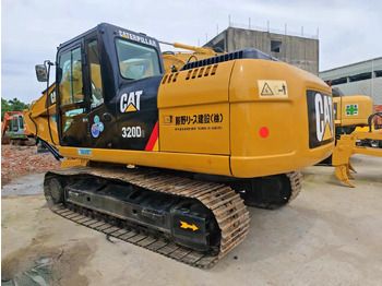 Excavadora de cadenas CATERPILLAR 320D2