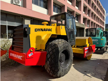 Compactador DYNAPAC