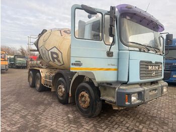 Camión hormigonera MAN