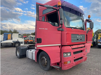 Cabeza tractora MAN TGA 18.460