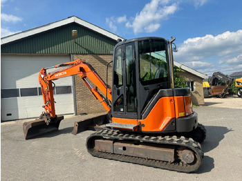 Miniexcavadora Hitachi ZX50U-2 CLR: foto 3 Miniexcavadora Hitachi ZX50U-2 CLR: foto 3