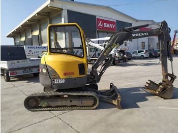 Miniexcavadora Volvo ECR 38: foto 5