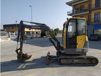 Miniexcavadora Volvo ECR 38: foto 2