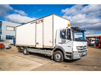 Camión caja cerrada Mercedes ATEGO 1222 + D'HOLLANDIA 1.5T: foto 2