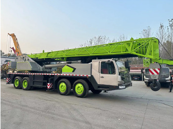 Autogrúa ZOOMLION ZTC700V 70ton: foto 2