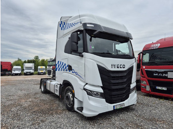 Cabeza tractora IVECO