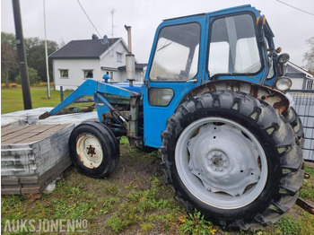 Tractor FORD