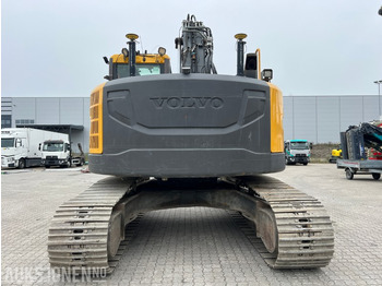 Excavadora 2014 Volvo EC235 DL , Engcon tilt, 2 skuffer, sentralsmøring, dieselvarmer: foto 4