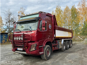 Volquete camión VOLVO FM