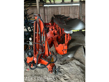 Maquinaria agrícola KUHN
