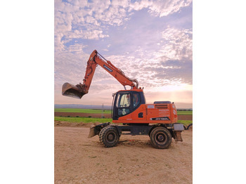 Excavadora de ruedas DOOSAN DX140W-3