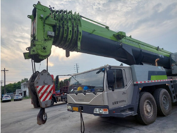 Autogrúa ZOOMLION ZAT2600V
