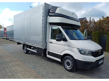 Furgoneta con caja de lona MAN TGE