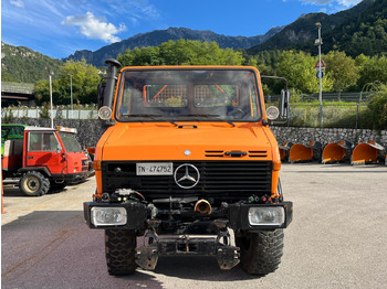 Volquete camión MERCEDES BENZ UNIMOG U1200 – 70: foto 3