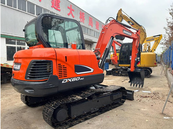 Excavadora de cadenas DOOSAN DX60