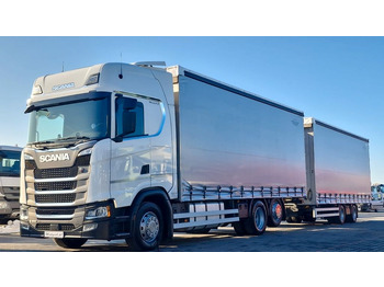 Camión lona SCANIA S 450