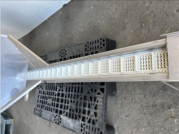 Transportador NNP Flighted elevator conveyor: foto 3
