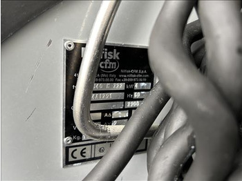 Aspirador industrial Nilfisk CTS40-LZ22 Industrial vacuum cleaner: foto 4