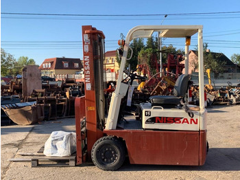 Carretilla elevadora eléctrica Nissan MA01L15U: foto 2