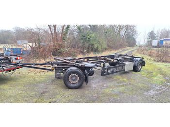 Portacontenedore/ Intercambiable remolque KÖGEL AWE