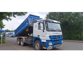 Volquete camión MERCEDES-BENZ Actros 2646